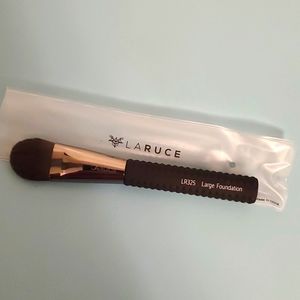 Brand New Laruce Large Foundation Brush